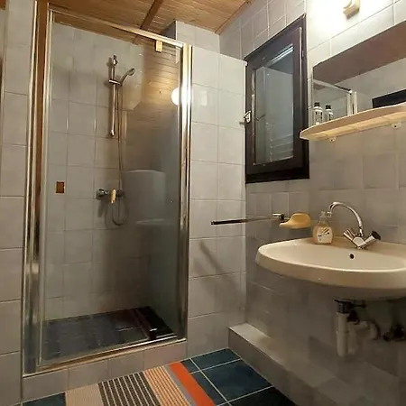 Tulipan Vendeghaz Holiday home Gyenesdias